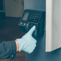 Electroimanes industriales para automatización, bloqueo y sujeción segura